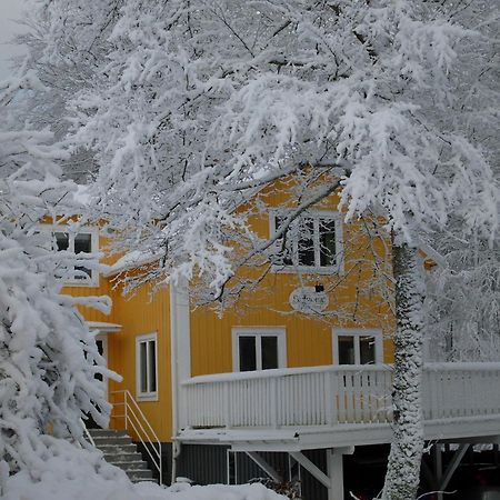 Hotel & Pensionat Bjoerkelund Stenbrohult  Esterno foto
