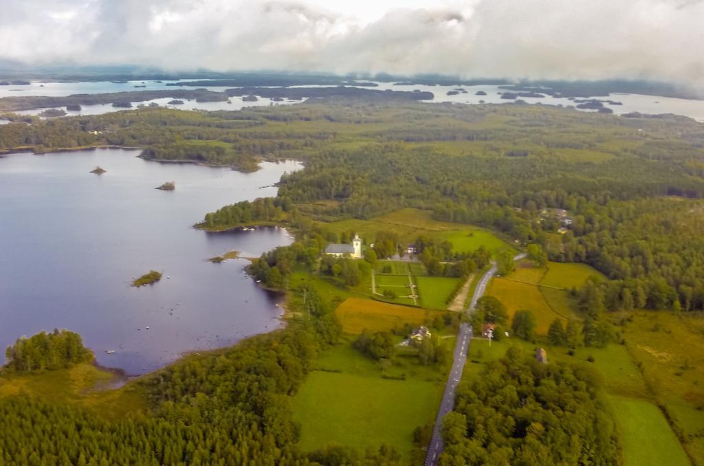 Hotel & Pensionat Bjoerkelund Stenbrohult  Esterno foto