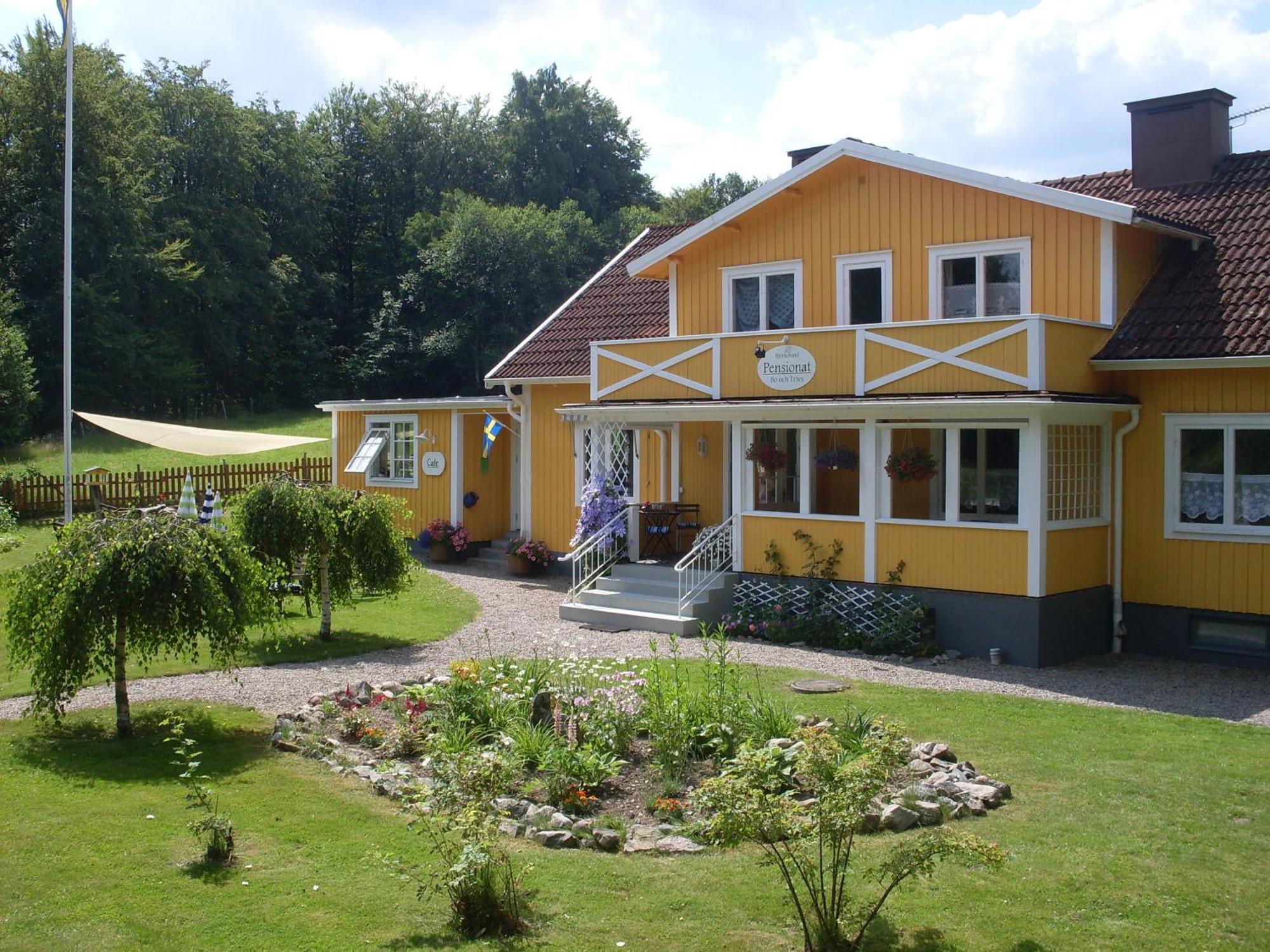Hotel & Pensionat Bjoerkelund Stenbrohult  Esterno foto