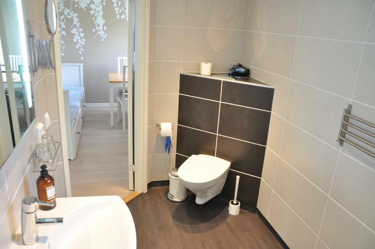 Hotel & Pensionat Bjoerkelund Stenbrohult  Esterno foto